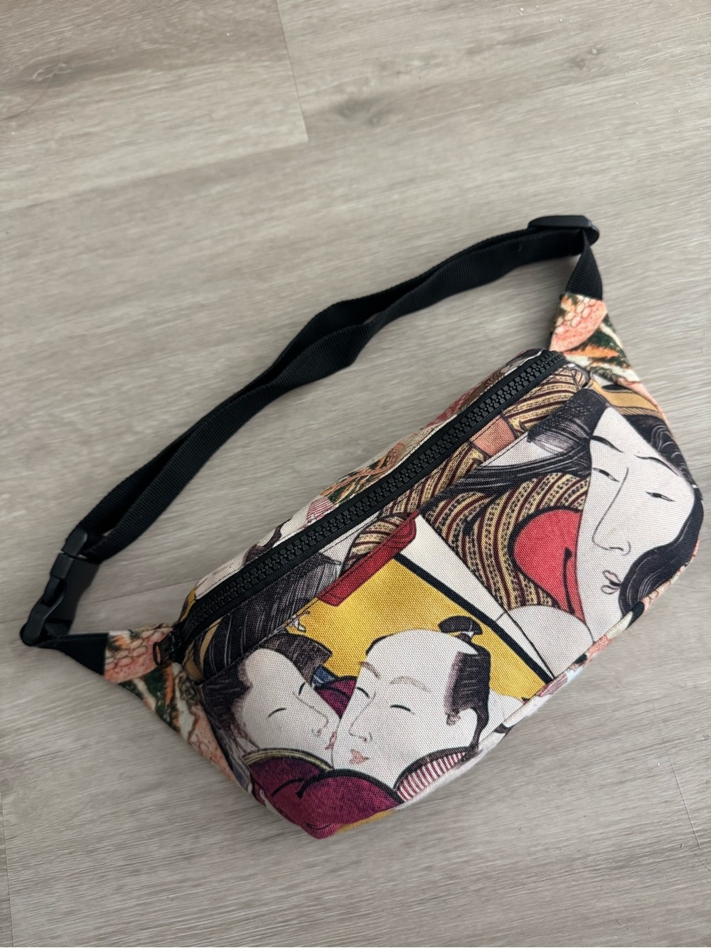 Canvas Ukiyo-e Print Waist Bag / Fanny pack in Multi-Color fabric